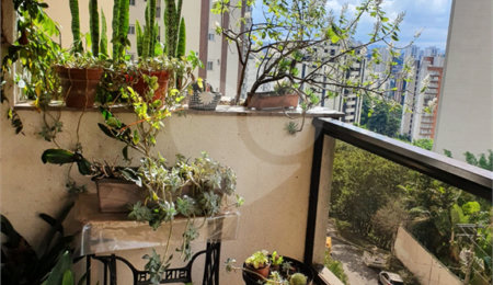 Apartamento à venda com 4 quartos, sendo 2 suítes,  em Vila Suzana, São Paulo, SP