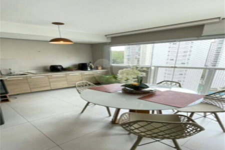 Apartamento à venda com 2 quartos, sendo 1 suíte, em Vila Andrade, São Paulo, SP