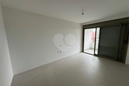 Apartamento à venda com 3 suítes em Moema, São Paulo, SP
