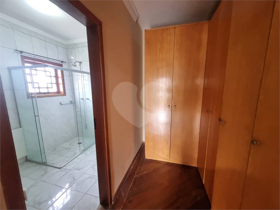 Sobrado à venda ou para alugar com 5 quartos, sendo 4 suítes,  em City América, São Paulo, SP
