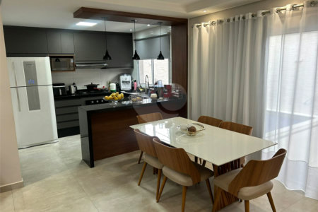 Sobrado à venda com 3 quartos, sendo 1 suíte, em Santa Teresinha, São Paulo, SP