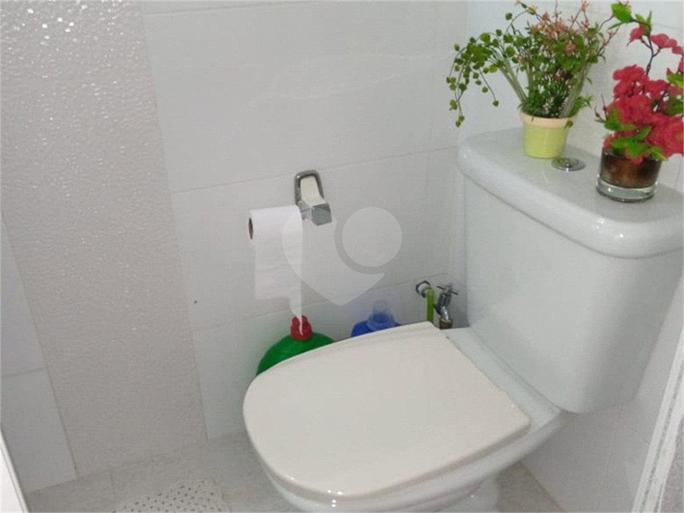Sobrado à venda com 4 quartos, sendo 1 suíte, em Horto Florestal, São Paulo, SP