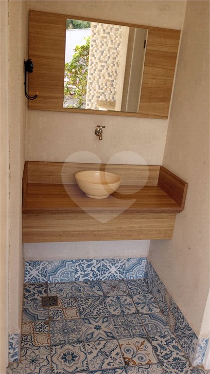 Casa à venda com 3 suítes no condomínio Picollo, Louveira - SP
