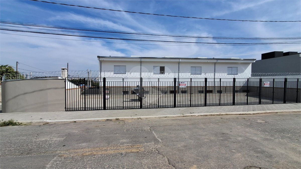 Sobrado à venda com 2 quartos em Vila Colorau, Sorocaba, SP