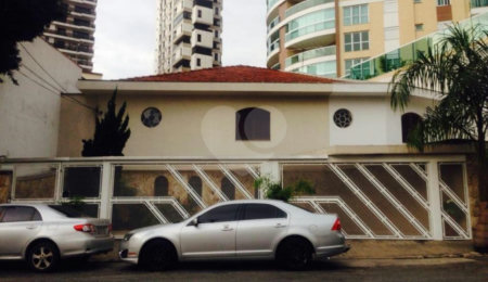 Casa à venda com 3 quartos, sendo 1 suíte,  no condomínio Praça Doutor José Augusto César,12, São Paulo - SP