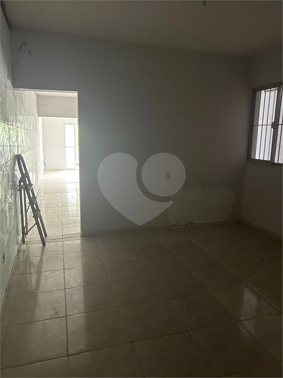 Casa para alugar com 1 quarto no condomínio Felipe Camarão, Poá - SP