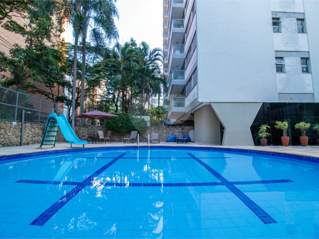 Apartamento à venda com 3 quartos, sendo 1 suíte,  em Campo Belo, São Paulo, SP