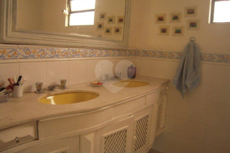 Casa à venda com 5 quartos, sendo 2 suítes,  em Saúde, São Paulo, SP