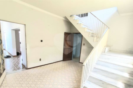 Casa à venda com 3 quartos, sendo 1 suíte, em Santa Cruz, Rio de Janeiro, RJ