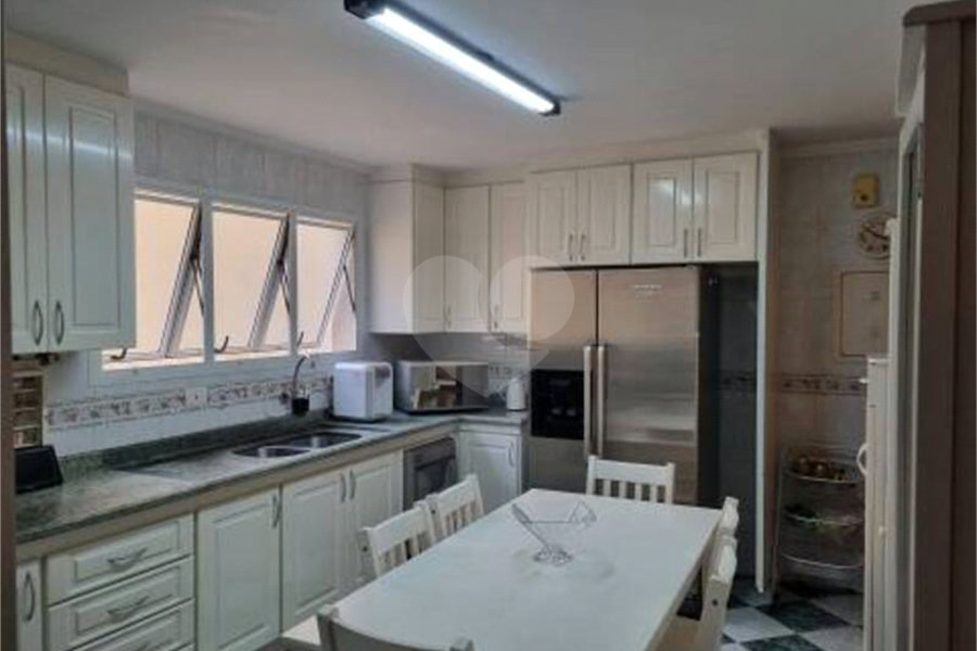 Apartamento à venda com 3 quartos, sendo 1 suíte, em Vila Mariana, São Paulo, SP