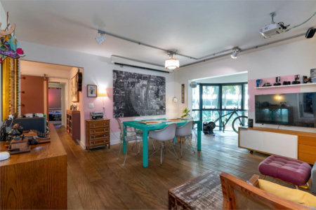 Apartamento à venda com 3 quartos, sendo 1 suíte, em Jardim Morumbi, São Paulo, SP