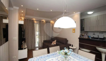 Apartamento à venda com 2 quartos, sendo 1 suíte,  em Parque Novo Mundo, São Paulo, SP