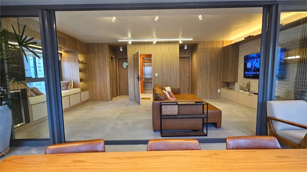 Apartamento à venda ou para alugar com 3 suítes em Brooklin Paulista, São Paulo, SP