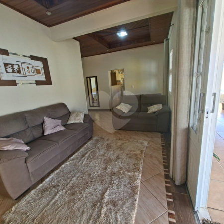 Casa à venda com 3 quartos, sendo 1 suíte,  em Tatetú, Alambari, SP