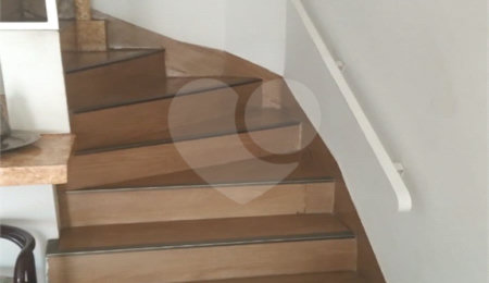 Casa à venda com 3 quartos em Mirandópolis, São Paulo, SP