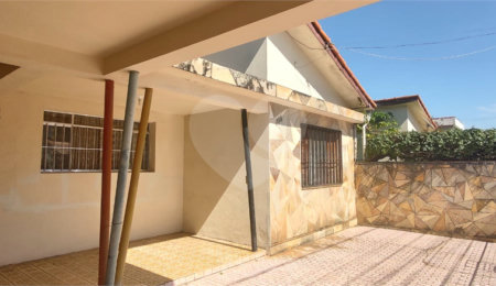 Casa à venda com 2 quartos em Jardim Santa Helena, Suzano, SP