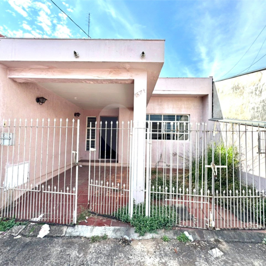 Casa à venda com 3 quartos, sendo 1 suíte, no Centro, Itapetininga, SP