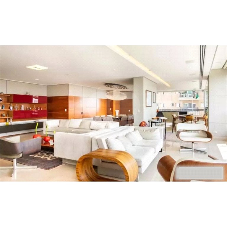 Apartamento à venda com 4 suítes em Moema, São Paulo, SP
