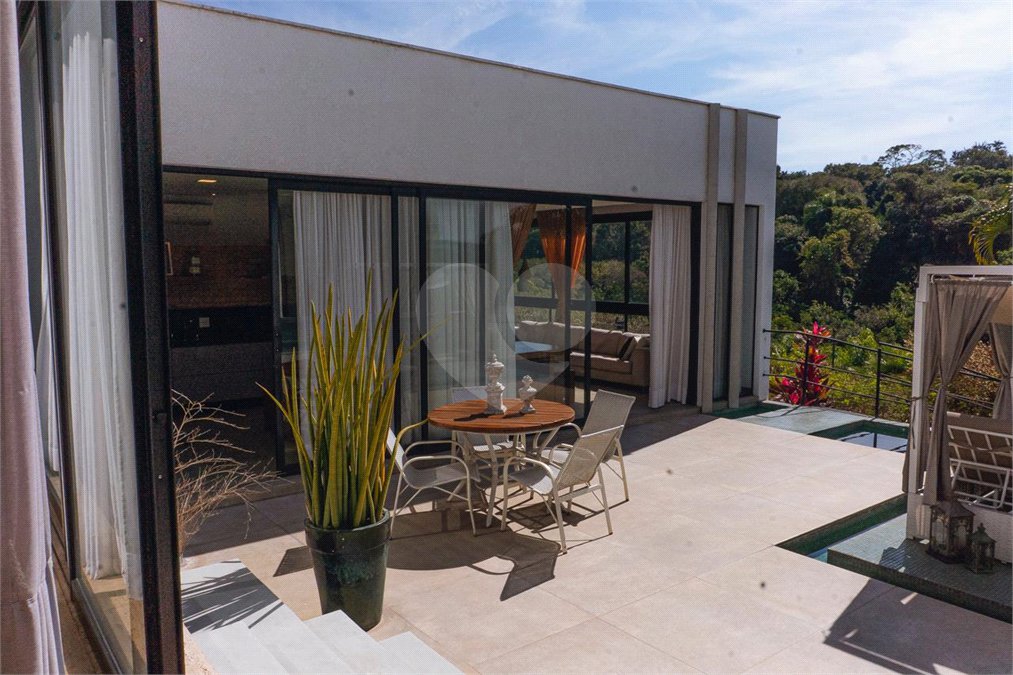 Casa à venda com 4 suítes no condomínio Fazenda Imperial, Sorocaba - SP