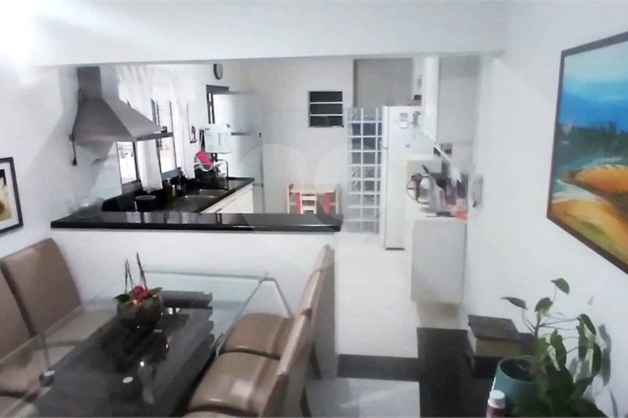 Casa à venda com 4 quartos, sendo 1 suíte, em Santana, São Paulo, SP