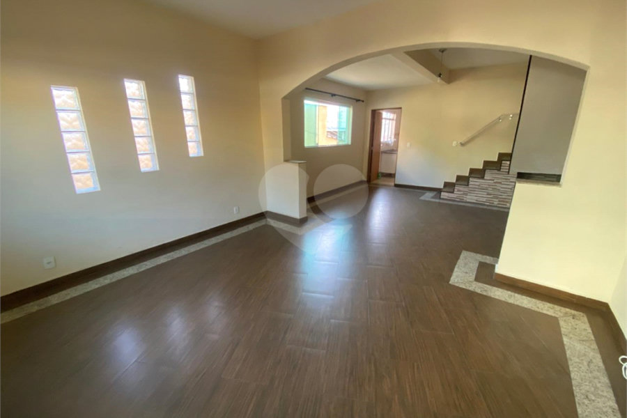 Casa à venda com 3 quartos, sendo 1 suíte, em Santana, São Paulo, SP