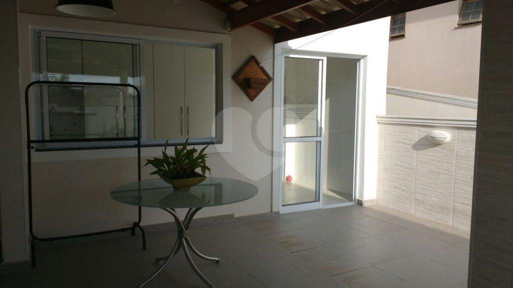 Casa Térrea à venda com 5 quartos, sendo 2 suítes, em Água Fria, São Paulo, SP
