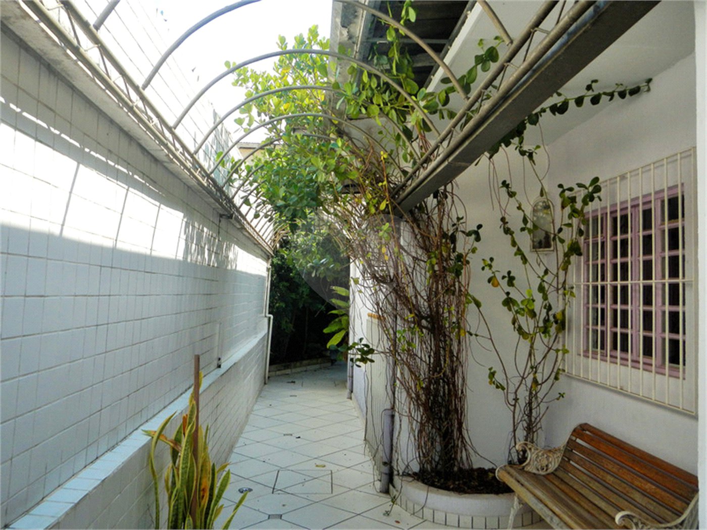 Casa à venda com 3 quartos, sendo 1 suíte, em Vila Brasílio Machado, São Paulo, SP