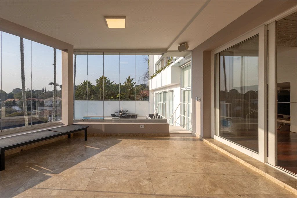 Casa à venda com 4 suítes em Jardim Guedala, São Paulo, SP