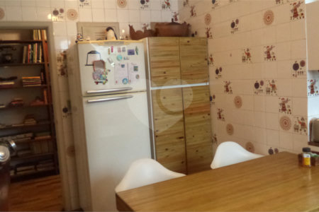 Sobrado à venda com 6 quartos, sendo 2 suítes,  em Chácara Monte Alegre, São Paulo, SP