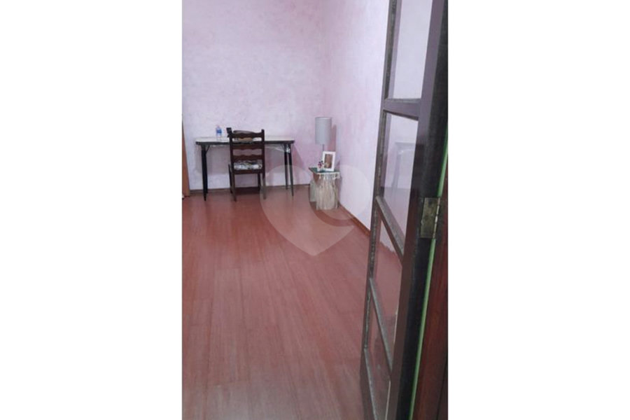 Casa à venda ou para alugar com 5 quartos, sendo 1 suíte, em Vila Romero, São Paulo, SP