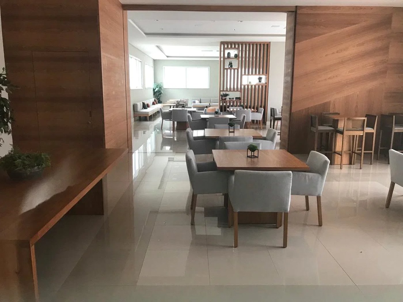 Apartamento à venda com 4 quartos, sendo 3 suítes, em Vila Andrade, São Paulo, SP