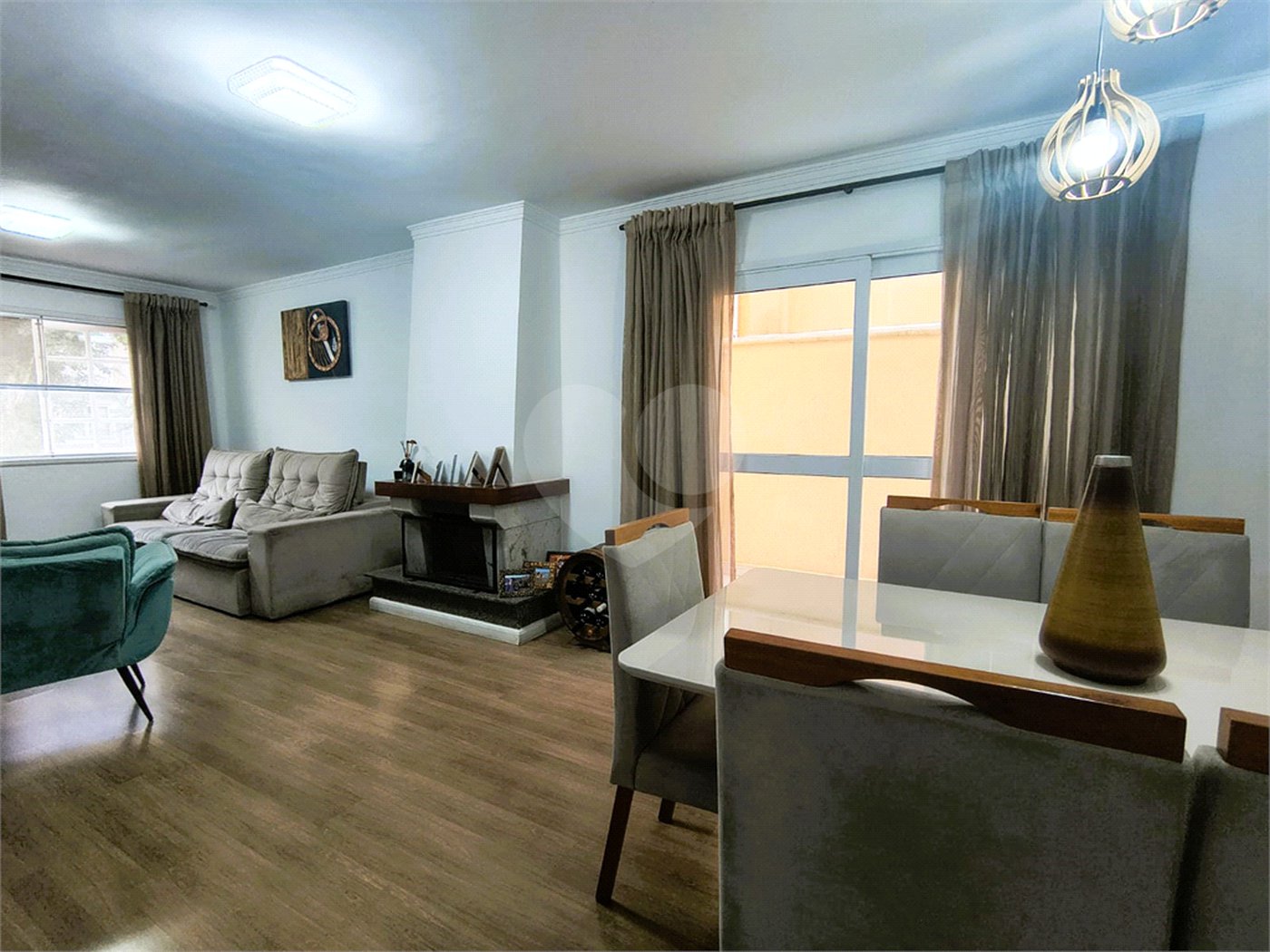 Casa à venda com 3 quartos, sendo 1 suíte, no condomínio Vila Panamericana, São Paulo - SP