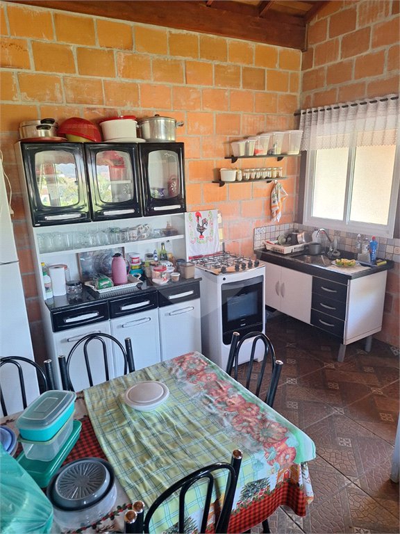 Casa em condomínio à venda com 3 quartos, sendo 1 suíte,  no Centro, Bom Jesus dos Perdões, SP