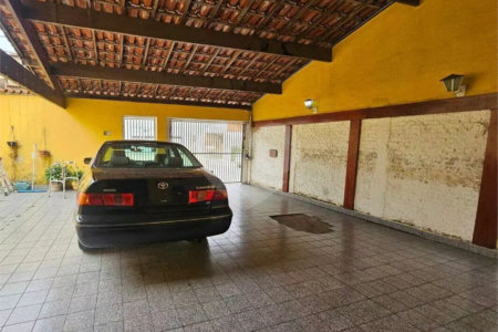 Casa Térrea à venda com 3 quartos, sendo 1 suíte, no Centro, Poá, SP