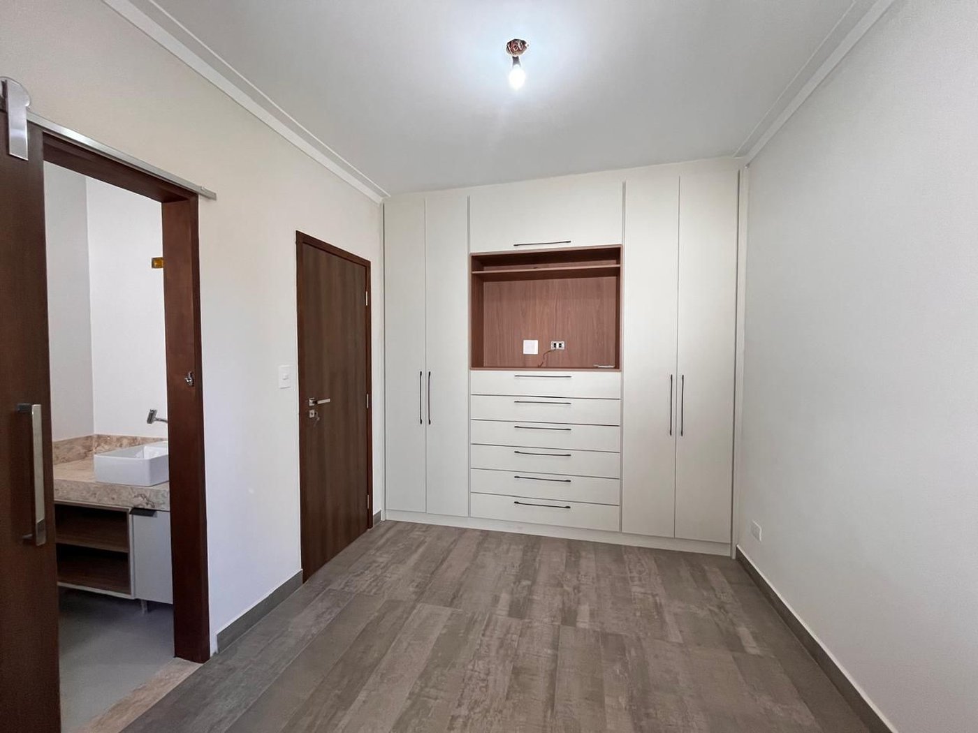 Casa com 2 dormitórios à venda, 88 m² por R$ 845.000,00 - Ponta da Praia - Santos/SP