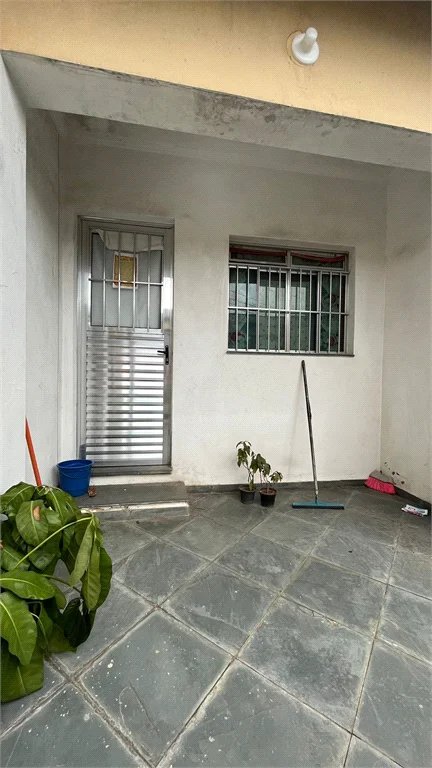 Casa Térrea à venda com 3 quartos em Jardim Dom José, São Paulo, SP