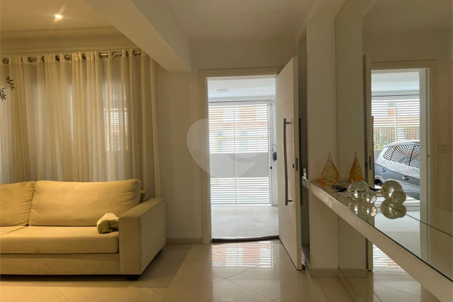 Casa à venda com 3 suítes em Santana, São Paulo, SP