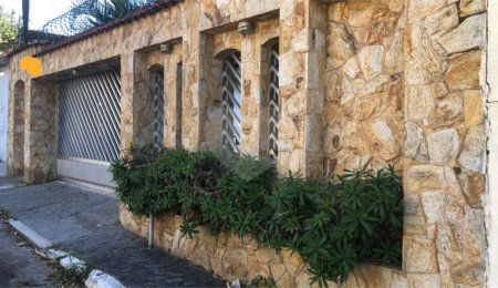 Casa à venda com 4 quartos, sendo 1 suíte,  em Vila Guilherme, São Paulo, SP