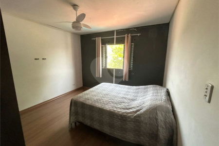 Sobrado à venda com 6 quartos, sendo 1 suíte,  em Vila do Encontro, São Paulo, SP