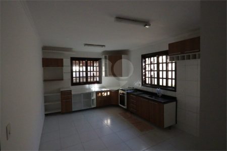 Casa à venda com 4 quartos, sendo 1 suíte, em Jardim Villaça, São Roque, SP
