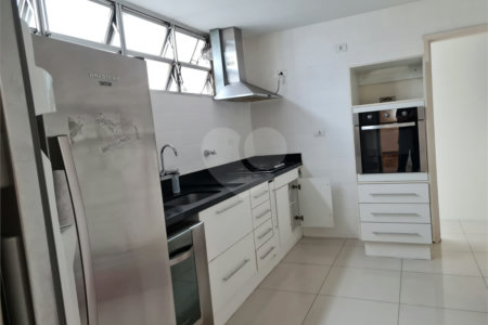 Apartamento à venda ou para alugar com 3 quartos, sendo 1 suíte, em Itaim Bibi, São Paulo, SP