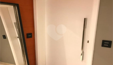 Apartamento à venda com 3 quartos, sendo 1 suíte,  em Jardim Ampliação, São Paulo, SP