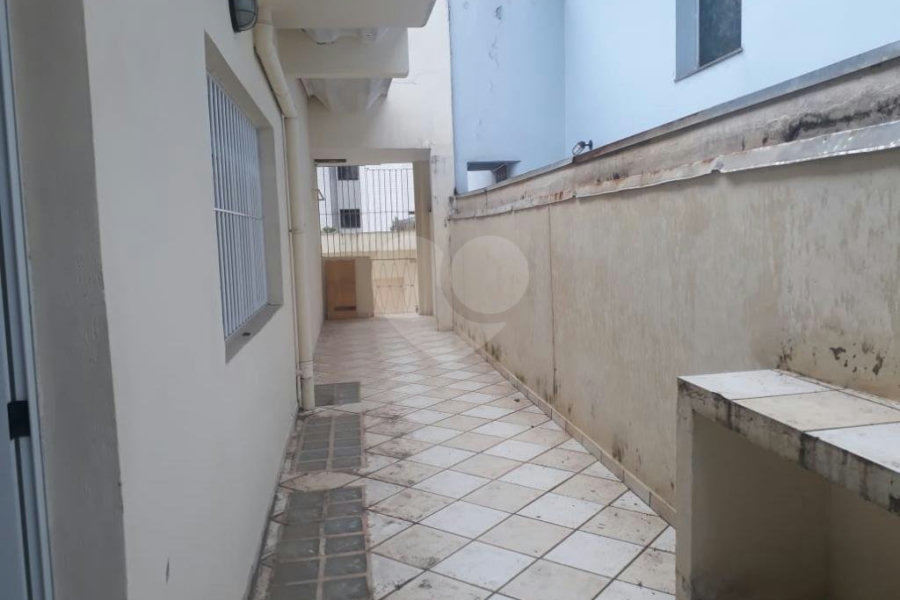Casa à venda com 4 quartos, sendo 2 suítes, em Santana, São Paulo, SP