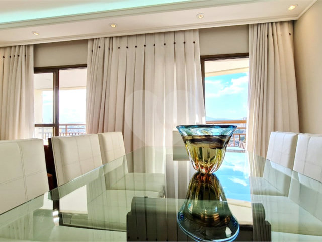 Apartamento à venda com 3 suítes em Santa Terezinha, São Paulo, SP
