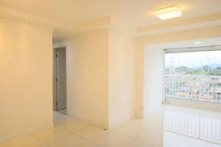Apartamento à venda com 3 quartos, sendo 1 suíte, em Cidade São Francisco, São Paulo - SP