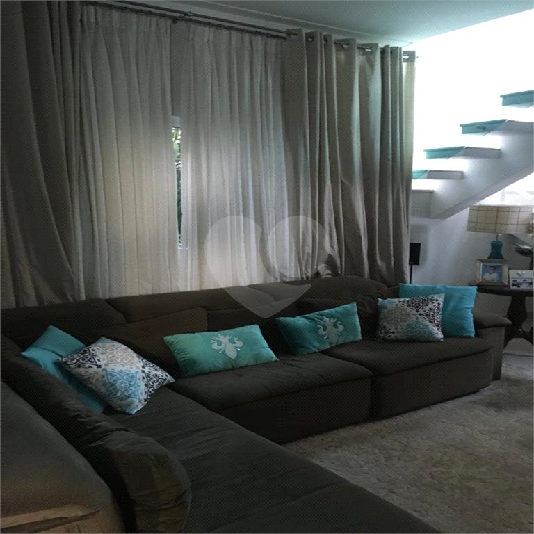 Casa à venda com 3 suítes no condomínio Jardim Vila Paradiso, Indaiatuba - SP