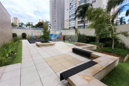 Apartamento à venda com 3 suítes em Lapa, São Paulo, SP
