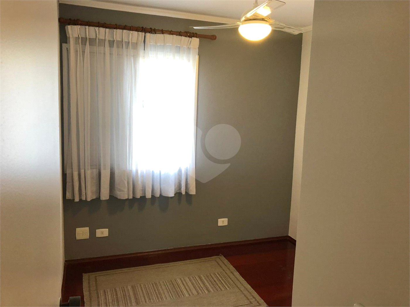 Apartamento à venda com 2 quartos, sendo 1 suíte,  em Vila Olímpia, São Paulo, SP