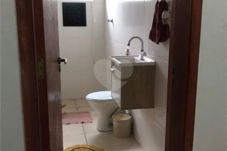 Chácara à venda com 3 quartos, sendo 2 suítes,  em Jardim Mirantes de Ipanema, Araçoiaba da Serra, SP