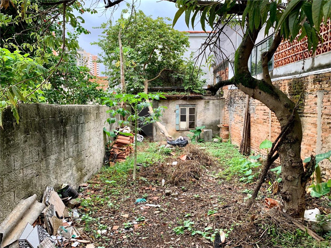 Sobrado de 150m2 com 4 dormitórios e 1 vaga à venda na Chácara Inglesa